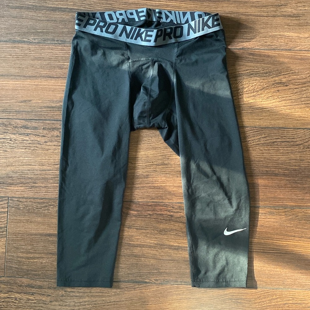 NIKE PRO LEGGING